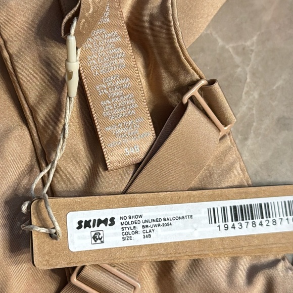 SKIMS NO SHOW UNLINED BALCONETTE BRA - Picture 9 of 12